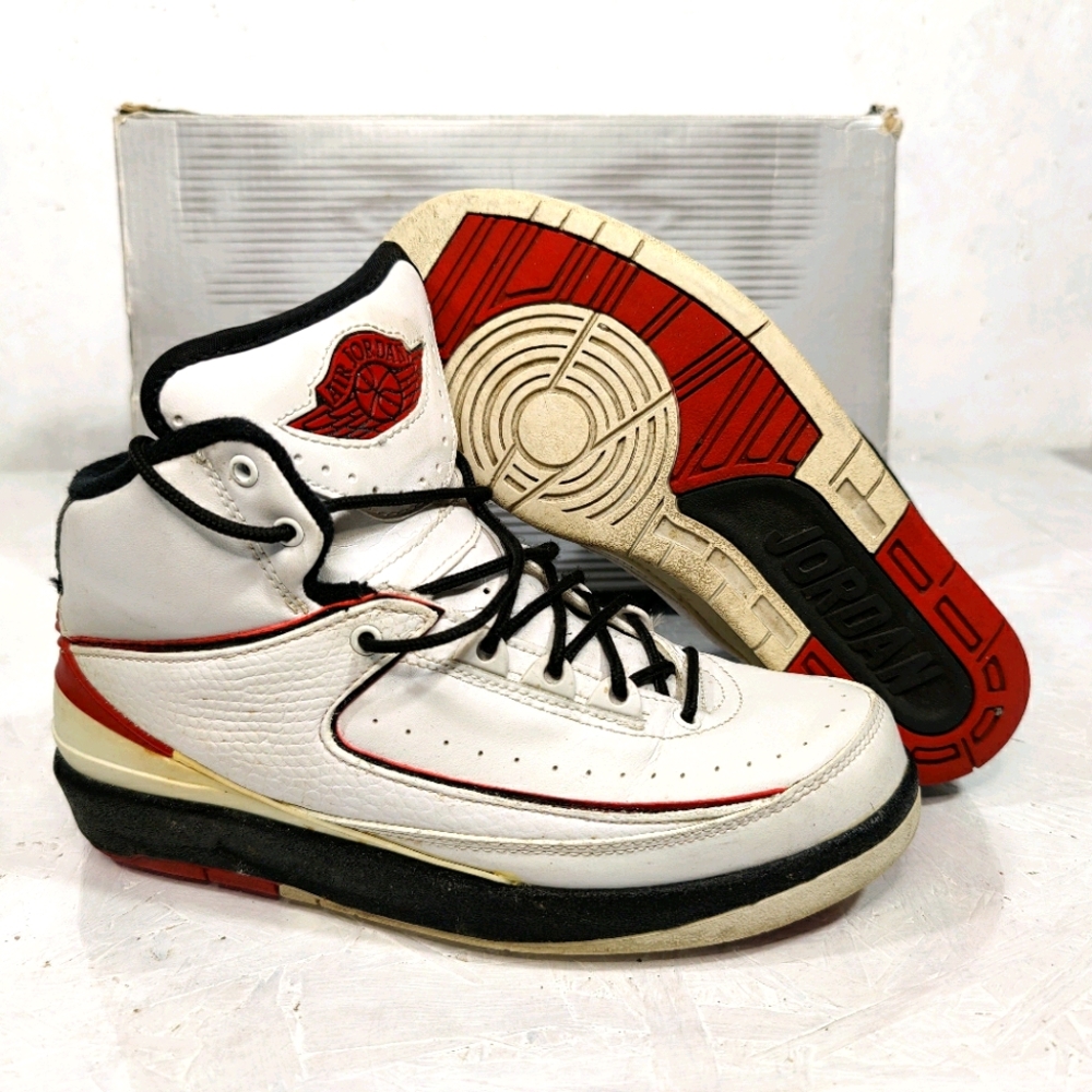 2004 Air Jordan 2 retro sz 4.5 y / 6 wmns